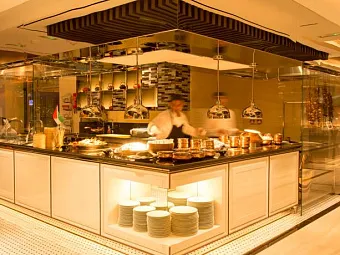 Отель LE MERIDIEN ABU DHABI HOTEL 4*