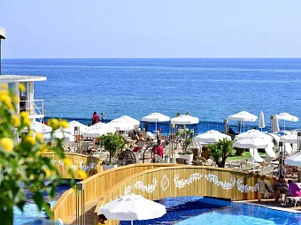 Отель AZURA DELUXE RESORT & SPA 5*