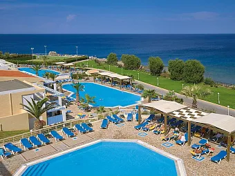 Бассейны в отеле ALDEMAR AMILIA MARE 5*