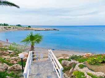 Отель CRYSTAL SPRINGS BEACH HOTEL 4*
