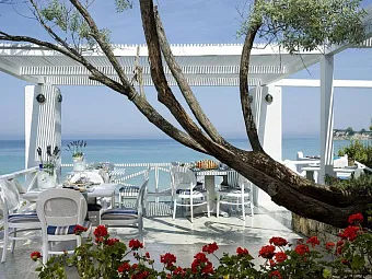 Отель SANI BEACH CLUB 5*