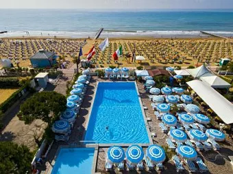  Отель MONACO & QUISISANA 4*