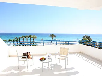 Отель VRISSIANA BEACH HOTEL 4*