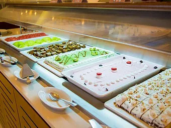 Отель CRYSTAL SPRINGS BEACH HOTEL 4*