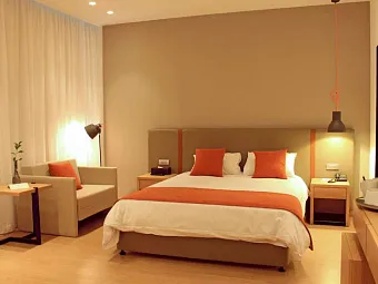 Отель CRYSTAL SPRINGS BEACH HOTEL 4*