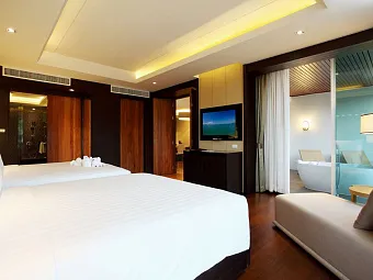 Moken Suite Pool View
