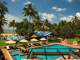 CAMELOT BEACH HOTEL 3*