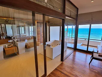 Отель PANDANUS BEACH RESORT & SPA 4*