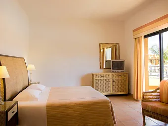 Отель TIVOLI MARINA PORTIMAO 4*