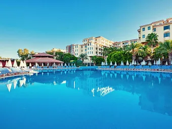 Бассейн отеля KIRMAN HOTELS SIDERA LUXURY SPA 5*