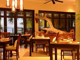 Отель DOUBLE TREE BY HILTON SEYCHELLES ALLAMANDA RESORT & SPA 4*