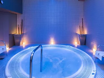 Отель CARLEMANY 4*