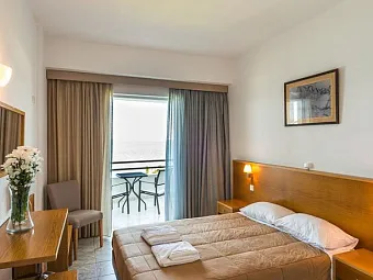 Отель NIFOREIKA BEACH HOTEL & BUNGALOWS 3*
