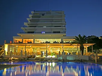  Отель VRISSIANA BEACH HOTEL 4*