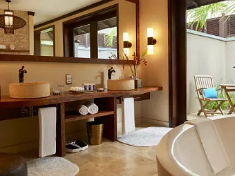 Отель THE H RESORT BEAU VALLON BEACH SEYCHELLES 5*