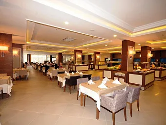 Отель INSULA RESORT & SPA 5*