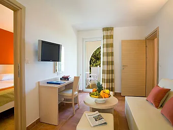Отель VALAMAR CLUB TAMARIS 4*