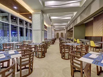   Отель ROYALTON BAVARO RESORT & SPA 5*