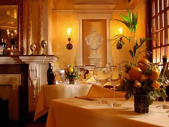 Отель JUMEIRAH BEACH HOTEL 5*