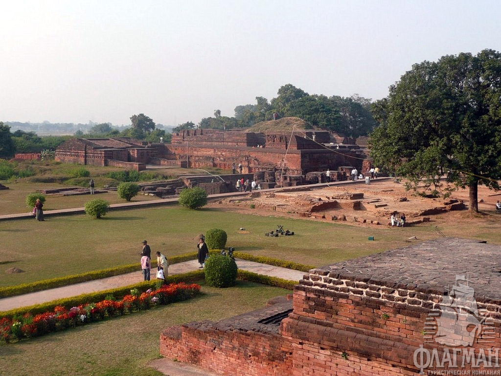 Наланда - развалины самого древнего университета Индии.
