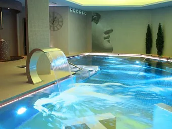 Отель PLAZA ANDORRA LA VELLA 5*
