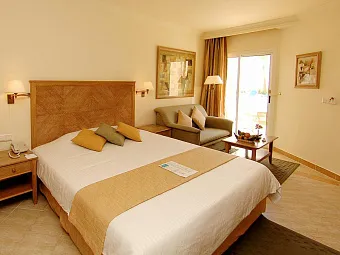 HILTON SHARM SHARKS BAY 4*