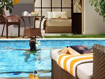 Отель SUNRISE GRAND SELECT CRYSTAL BAY 5*. Люкс с бассейном