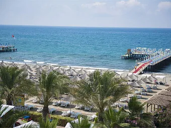   Отель QUATTRO BEACH RESORT & SPA 5*