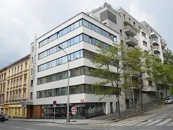 Отель EHRLICH 4*