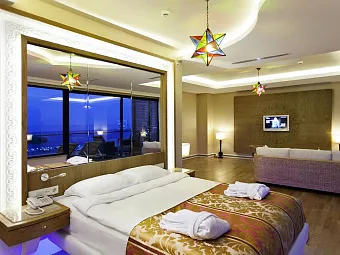 Отель Granada Luxury Resort and Spa 5*