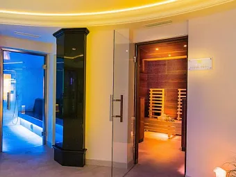 OESTERREICHISCHER HOF HOTEL 4* 