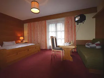 Отель PARKHOTEL SOELDEN 4*