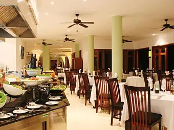Отель DOUBLE TREE BY HILTON SEYCHELLES ALLAMANDA RESORT & SPA 4*