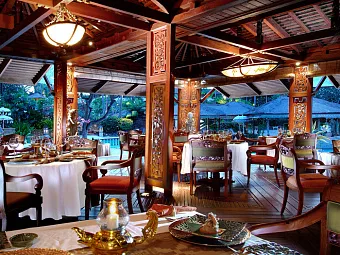NUSA DUA BEACH HOTEL & SPA 5*