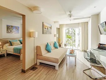 Отель BE LIVE COLLECTION PUNTA CANA 5*. Suite.