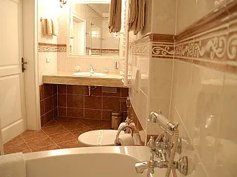  Отель BRISTOL LIVIA 5*