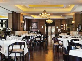 Отель HILTON DUBAI THE WALK HOTEL 4*