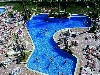 Бассейн в отеле DORADA PALACE 4*