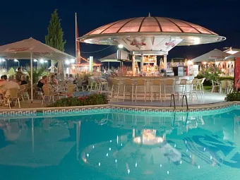 Отель LTI NEPTUN BEACH 4*