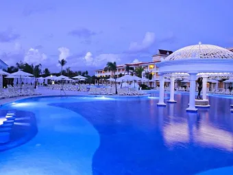 Отель LUXURY BAHIA PRINCIPE AMBAR GREEN 5*