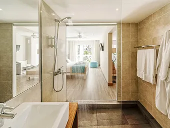 Отель BE LIVE COLLECTION PUNTA CANA 5*. Suite.