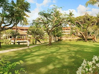 NUSA DUA BEACH HOTEL & SPA 5*