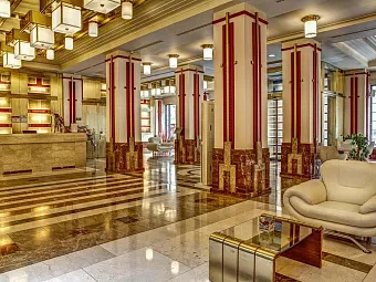 Отель MAJESTIC PLAZA 4*