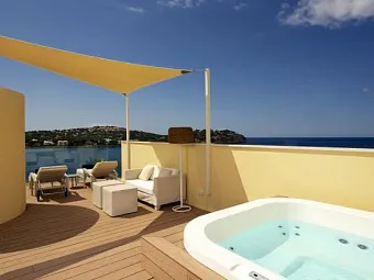 Отель  IBEROSTAR SUITES JARDIN DE SOL 4*