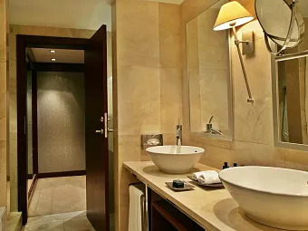 Отель INTERCONTINENTAL LISBON 5*