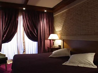 Отель ROC BLANC 4*