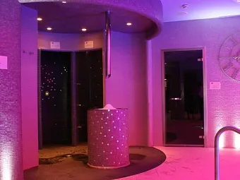 Отель PLAZA ANDORRA LA VELLA 5*