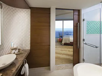Отель JUMEIRAH BEACH HOTEL 5*