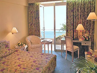 Отель GOLDEN BAY HOTEL 5*