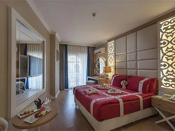   Отель QUATTRO BEACH RESORT & SPA 5*